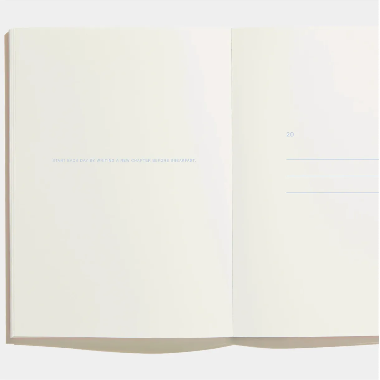 Before Breakfast – Every Day Notes Stone Blue Dots – Cuaderno Malla de Puntos A5 (19,6 x 14,1 cm)