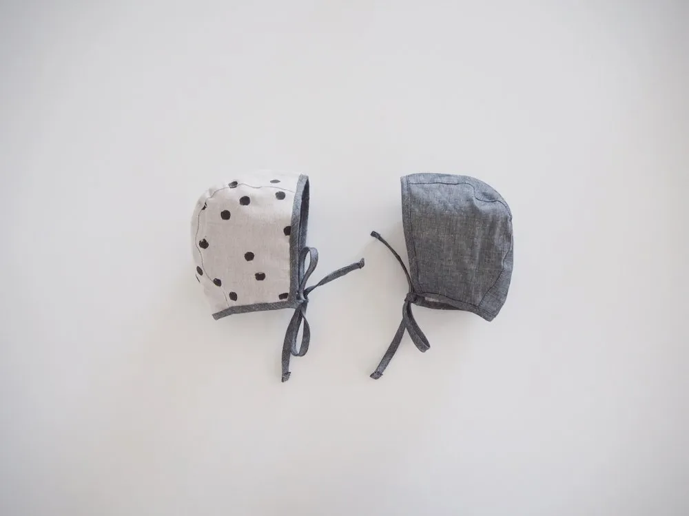 dotted reversible bonnet MINT and BLACK