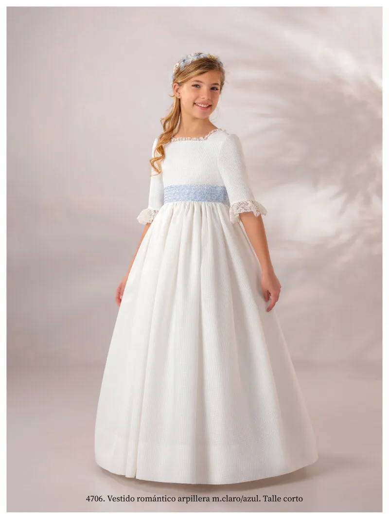 FIRST COMMUNION DRESS MODEL 4706: Romantic First Communion Dress